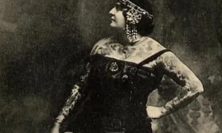 Djita Salomé, princesse orientale tatouée