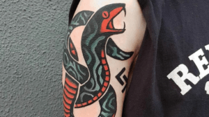 Lire la suite à propos de l’article Bård Tjelta, un tatoueur DIY