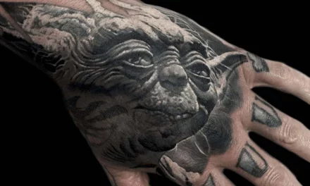 Se faire tatouer les mains