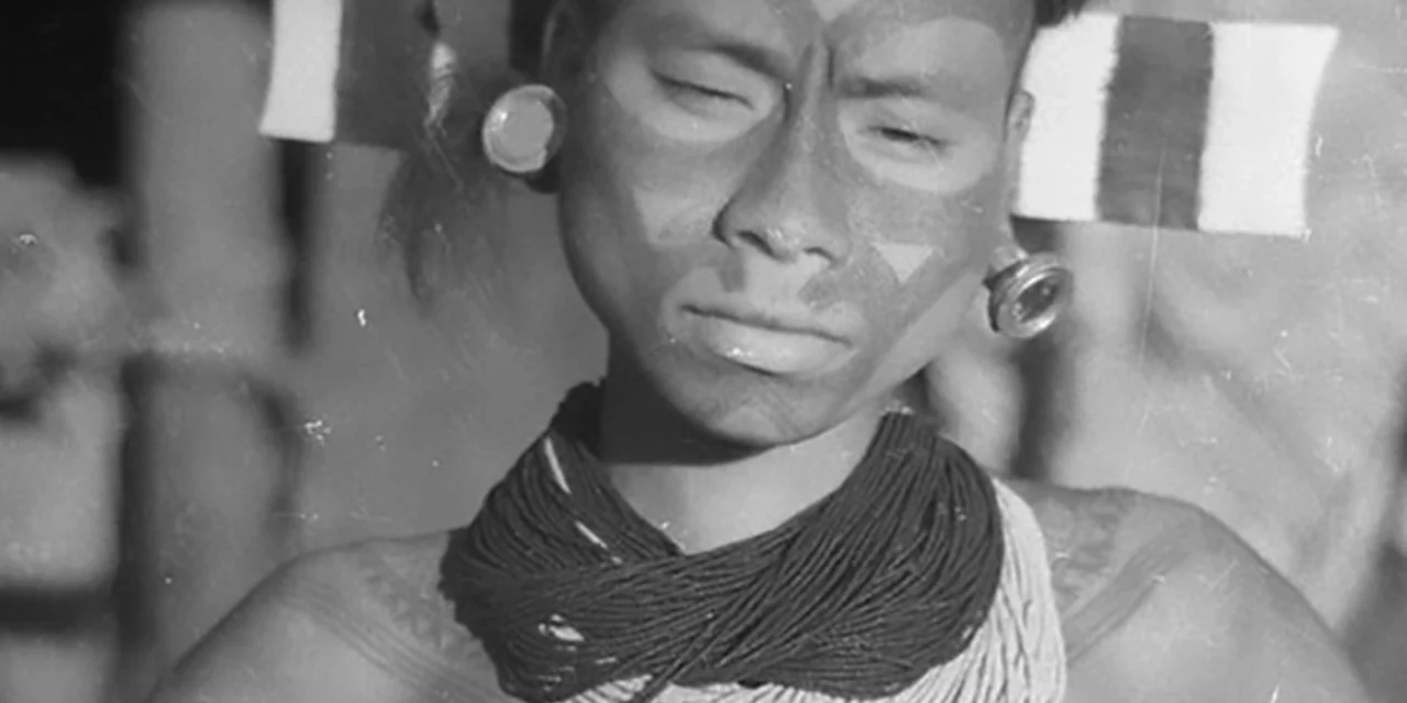 Konyak, les derniers chasseurs de têtes