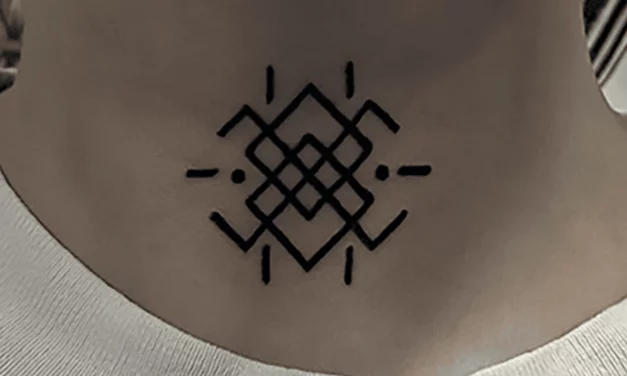 Se faire tatouer le cou